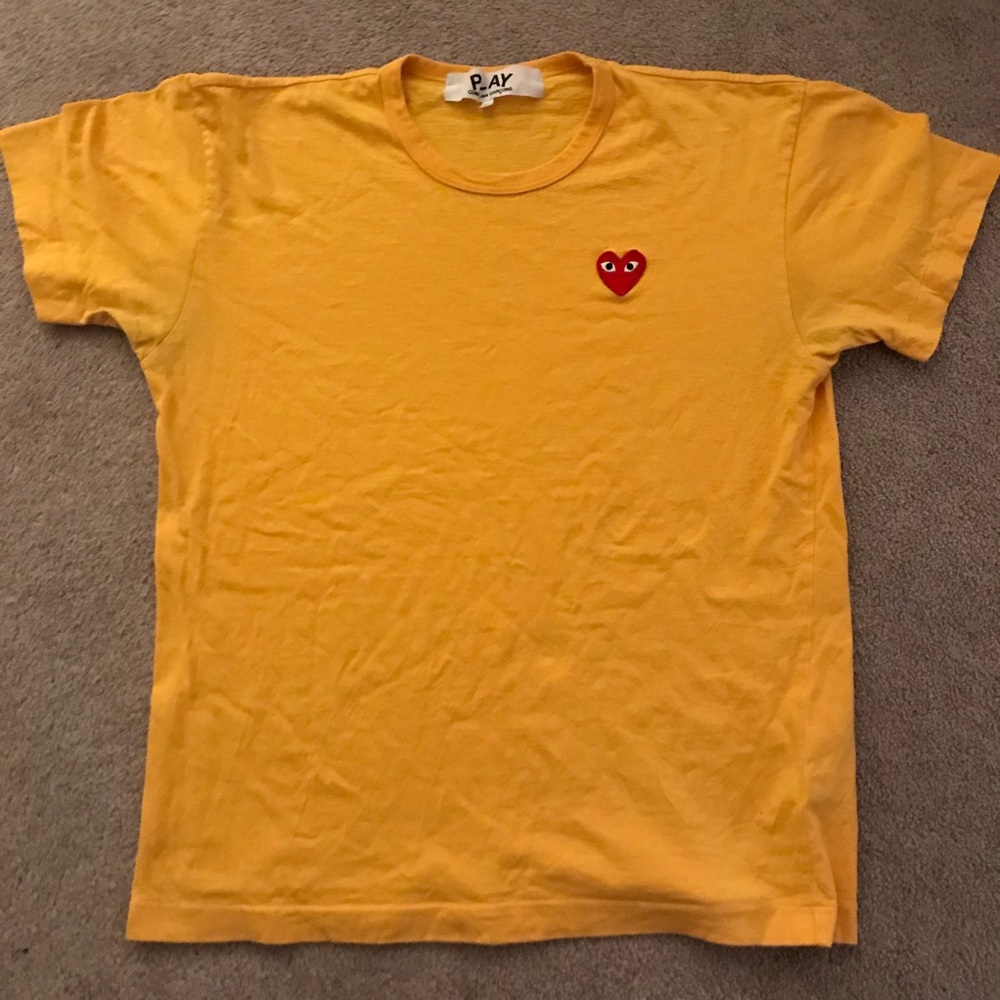 (100% Authentic) Comme Des Garcons Play Tee